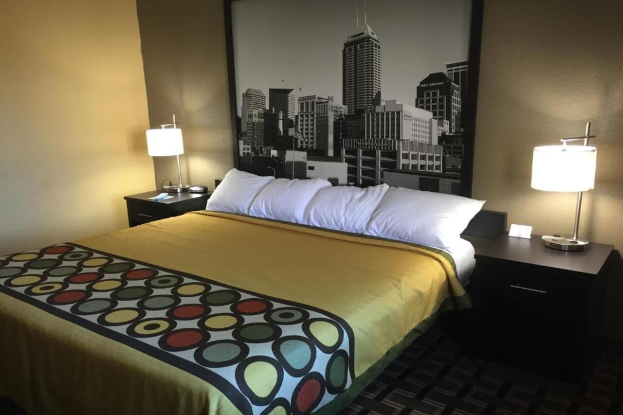 Super 8 By Wyndham Terre Haute Exterior photo